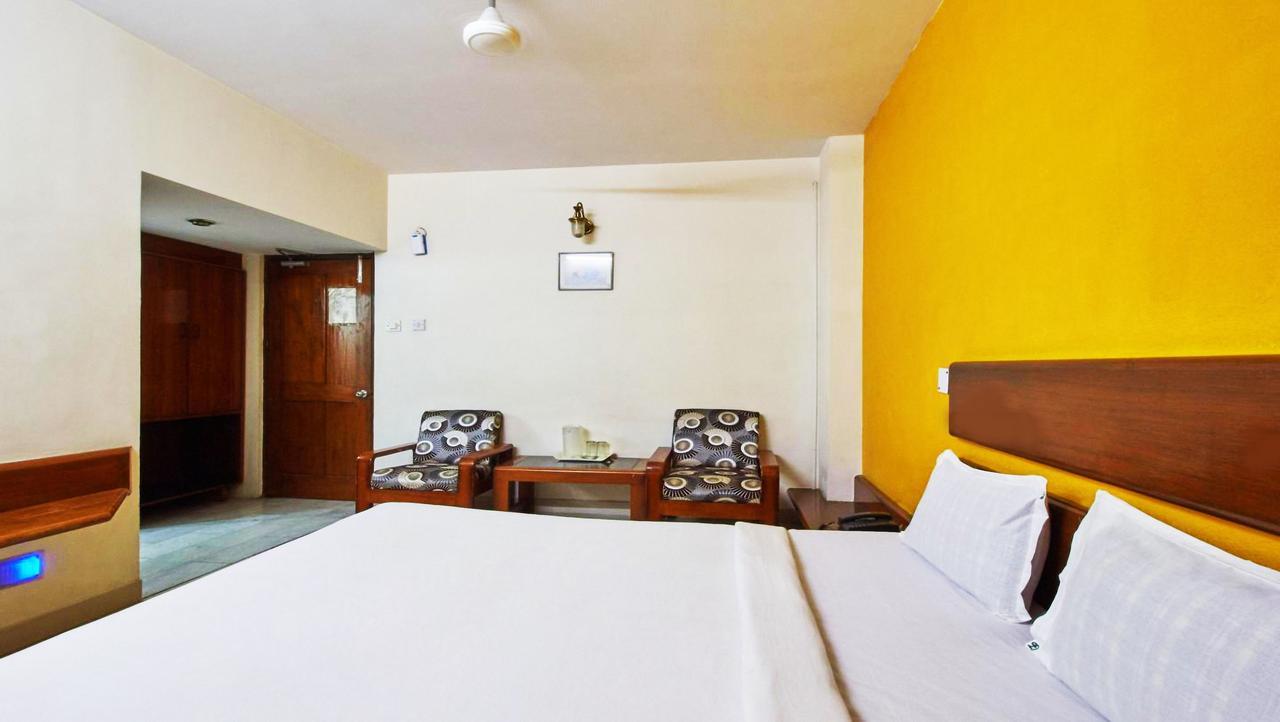 Balajee Palace Hotel Hyderabad Exterior photo