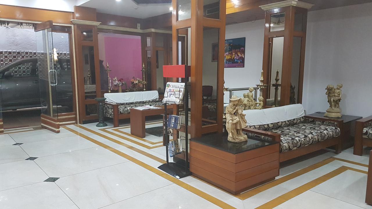 Balajee Palace Hotel Hyderabad Exterior photo